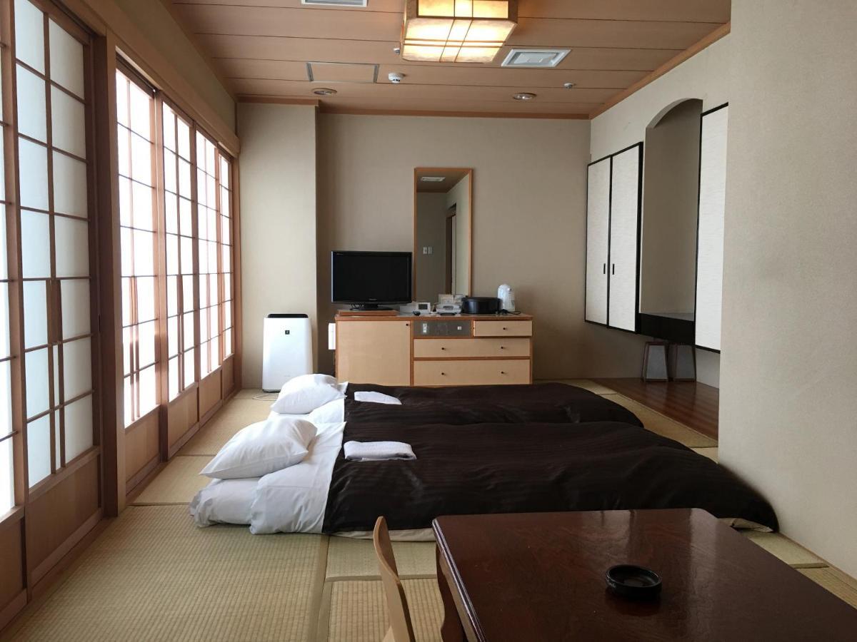 โรงแรมโอซาก้า คาสเซิ่ล โรงแรม